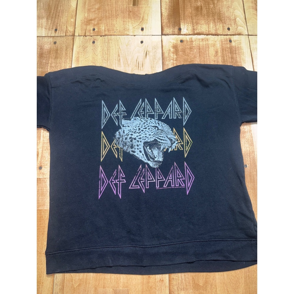 Black Def‎ Leppard Leopard Print Graphic Sweatshirt Women's Maurice's Size M